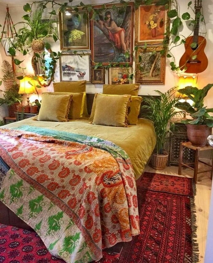 kolorowa sypialnia w stylu boho