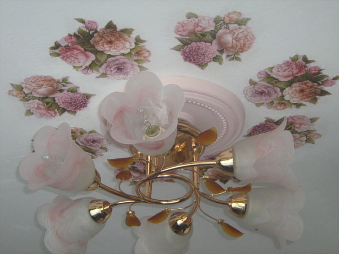 decoupage na suficie