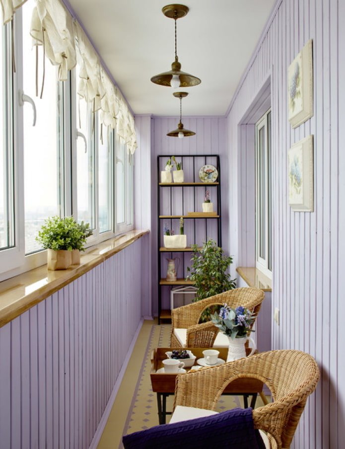 balkon w stylu prowansalskim