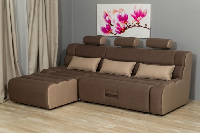składana sofa z zagłówkami we wnętrzu