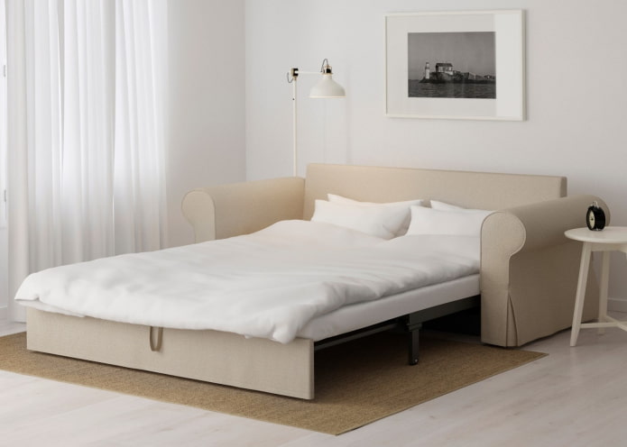 składana sofa z podłokietnikami we wnętrzu