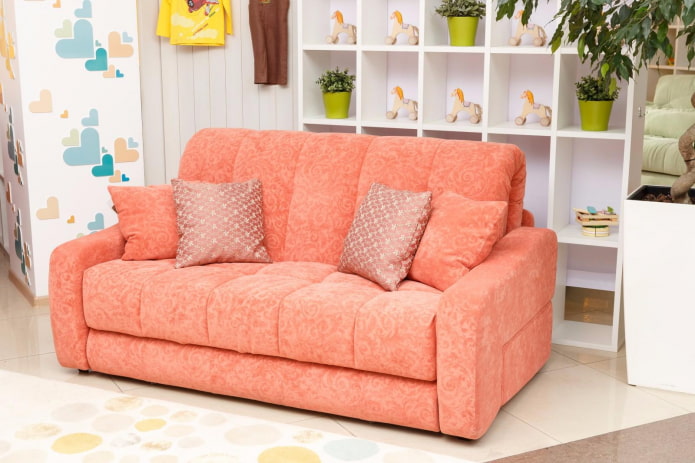 składana sofa we wnętrzu