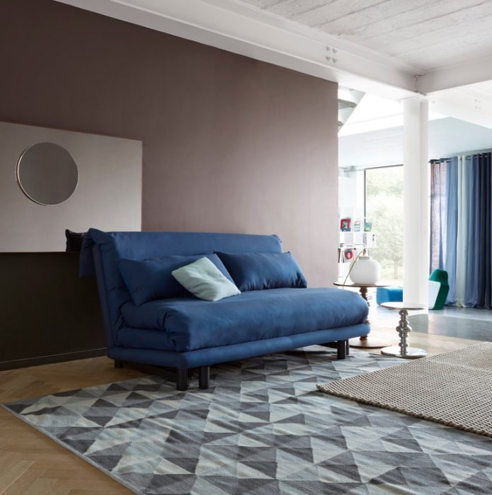 sofa z mechanizmem akordeonowym