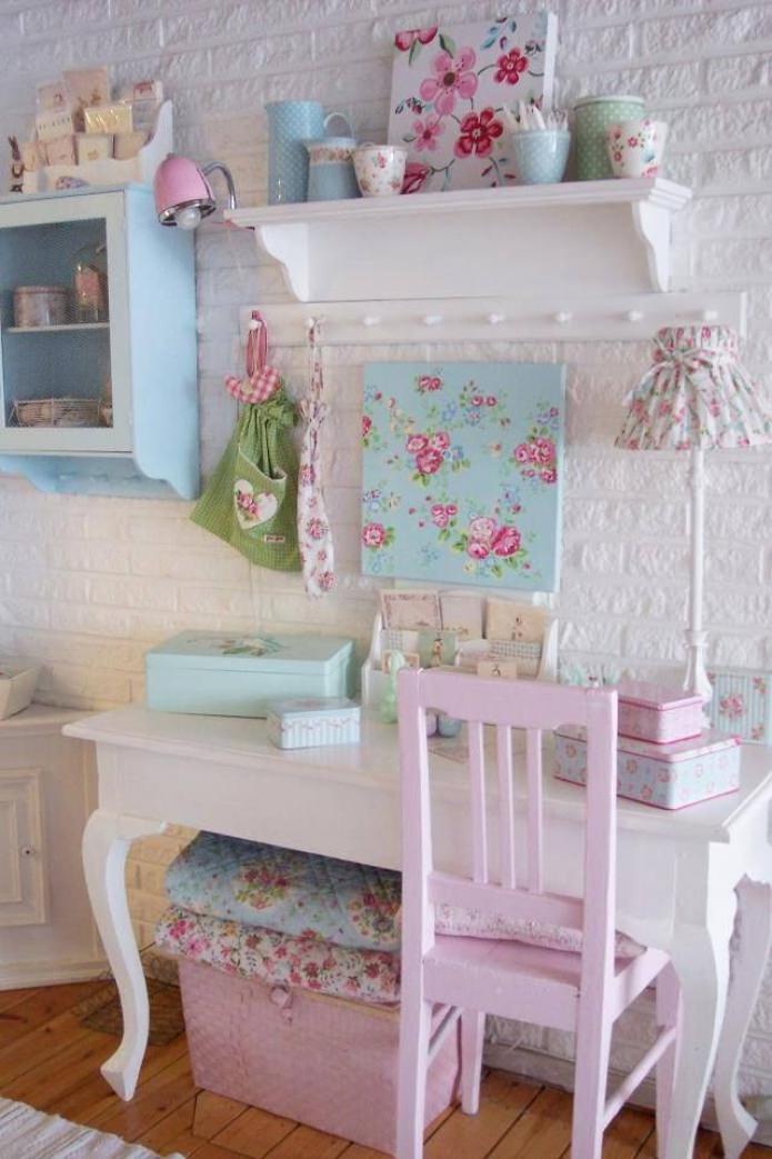 miejsce pracy w stylu shabby chic