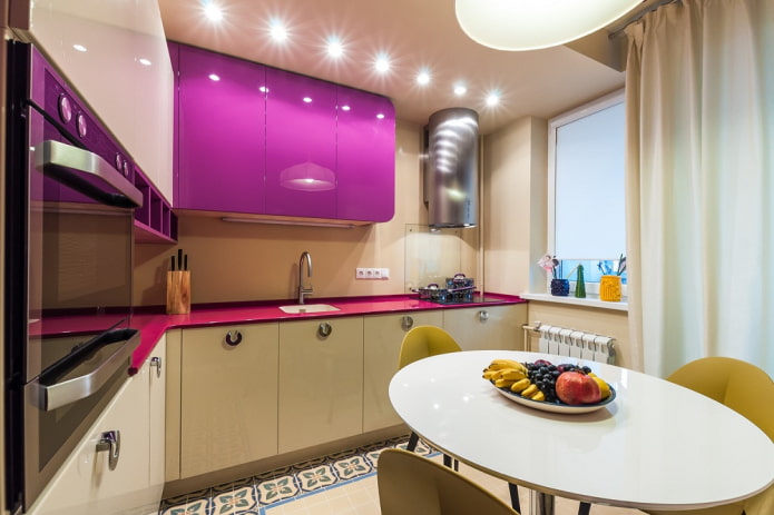 kolorystyka wnętrza kuchni o powierzchni 10 m2