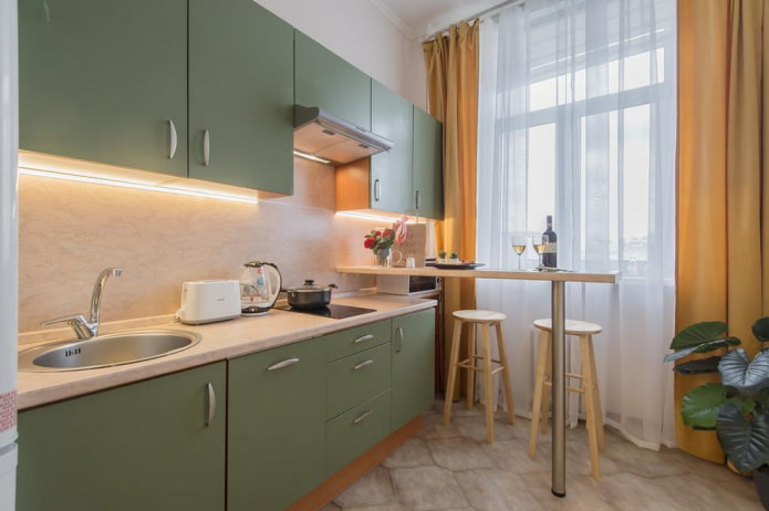zestaw kuchenny o powierzchni 6 metrów kwadratowych