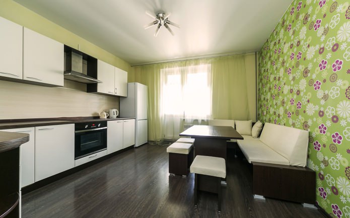 laminat w kolorze wenge we wnętrzach