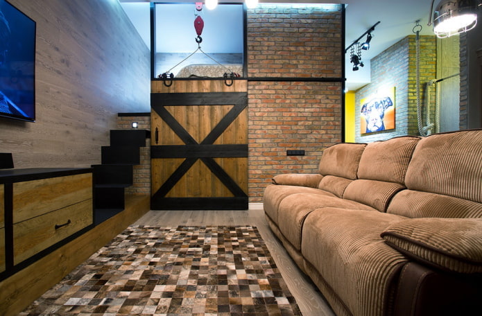 drzwi we wnętrzu salonu w stylu loft