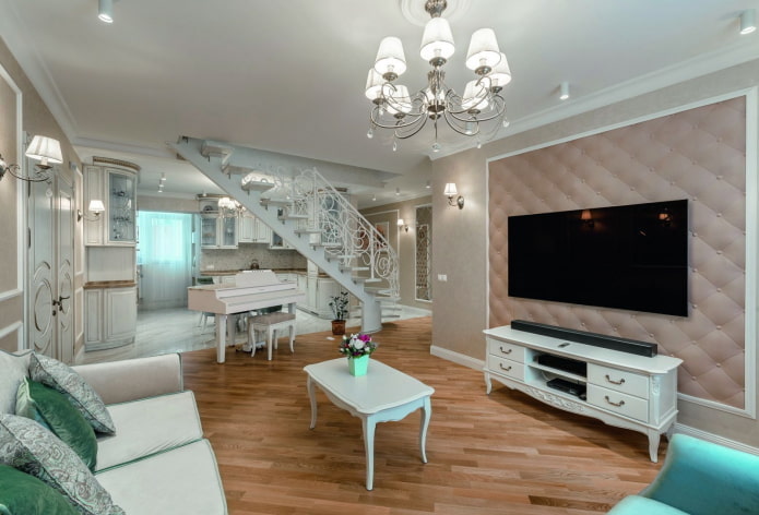 wnętrze dwupoziomowego apartamentu w stylu prowansalskim