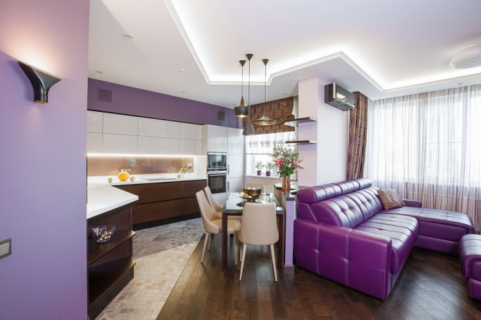 sofa w kuchni-salonie