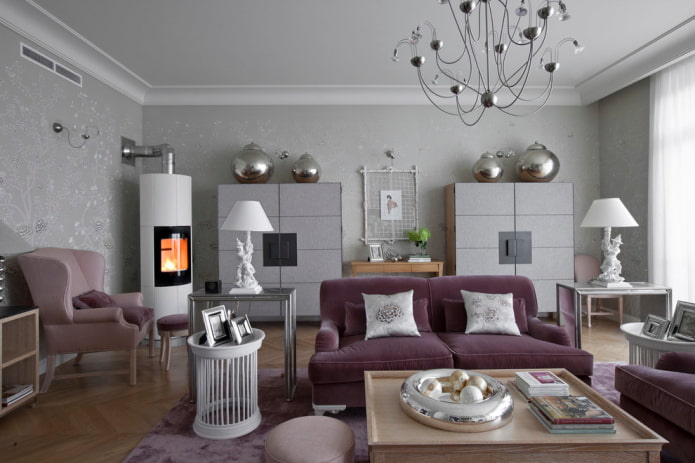 sofa w kolorze śliwkowym