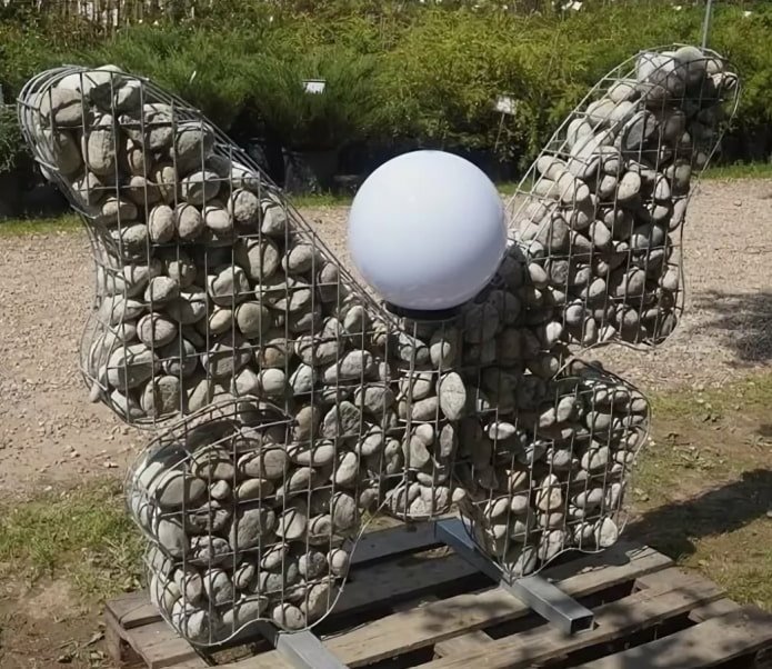 gabion w kształcie motyla