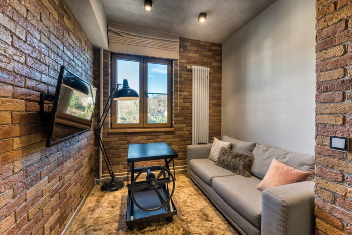 wnętrze sali w Chruszczowce w stylu loft