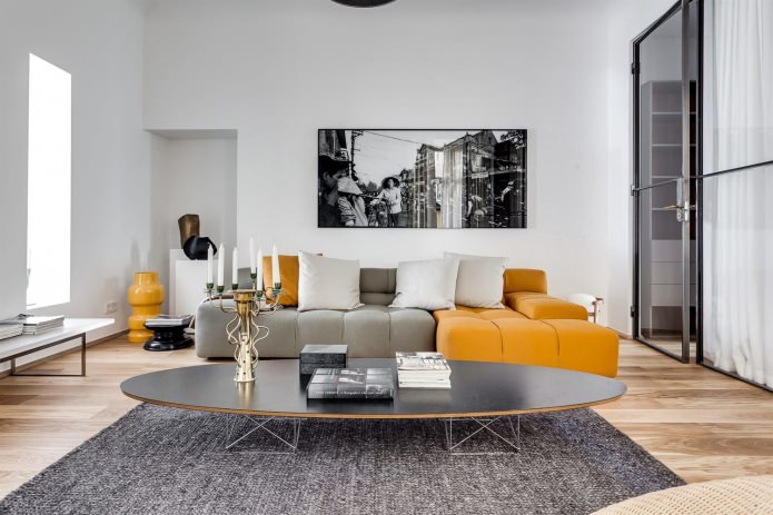 sofa szaro-żółta