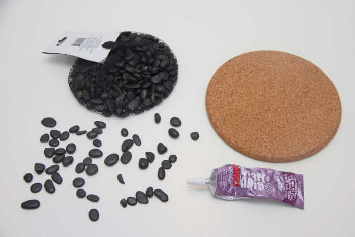 Materiały