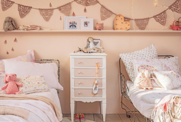 Shabby chic w pokoju dziecięcym