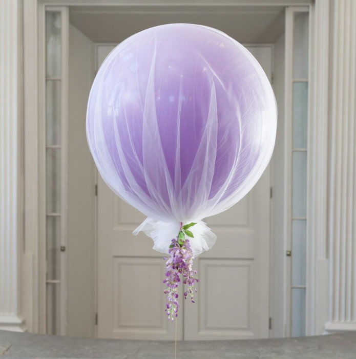 Balon z tiulem