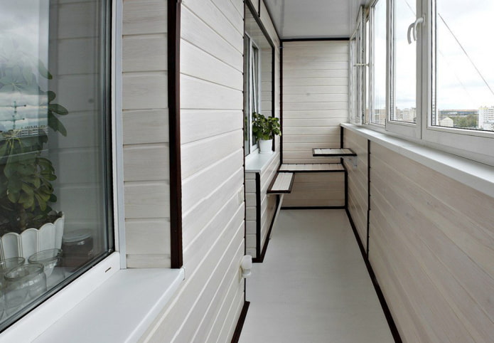 Uniwersalny balkon