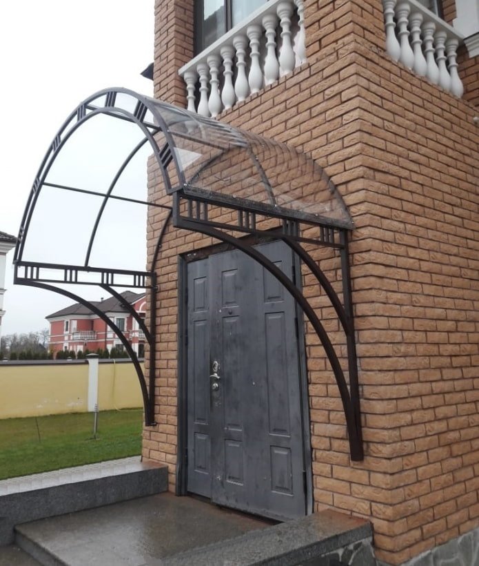 przezroczysta baldachim łukowy