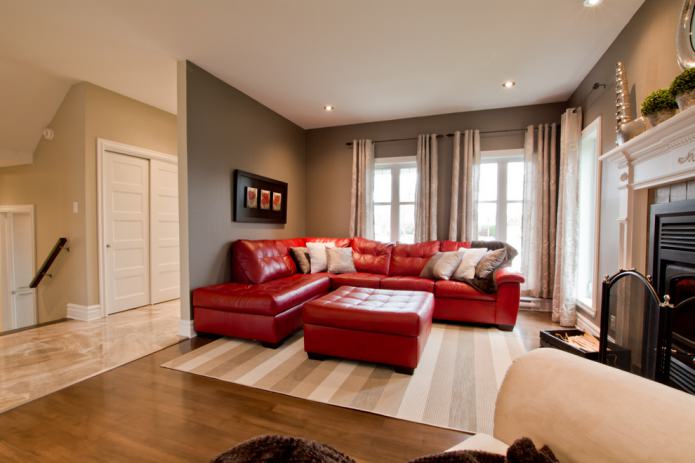 narożna sofa skórzana z pufą