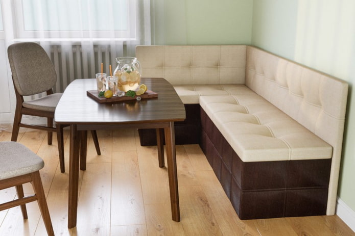 sofa Transformer we wnętrzu kuchni