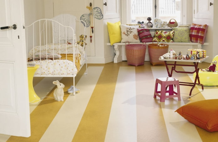 dwukolorowe linoleum we wnętrzu