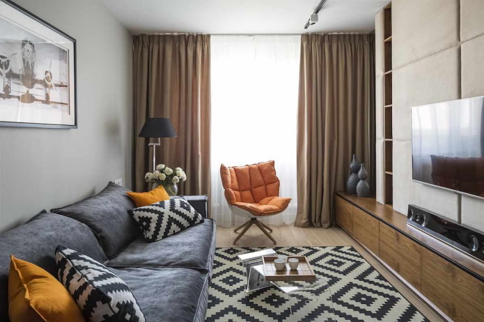 miękka sofa w przedpokoju