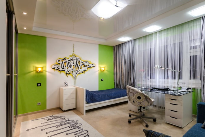 biały sufit napinany w pokoju dziecięcym