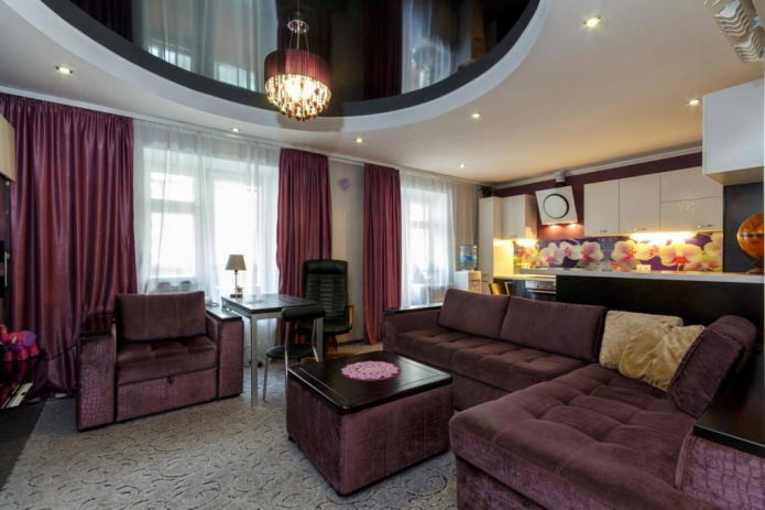 Sufit napinany w kuchni-salonie