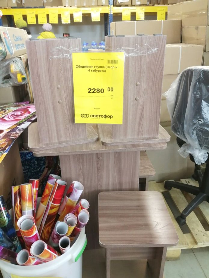 Meble z płyty wiórowej laminowanej