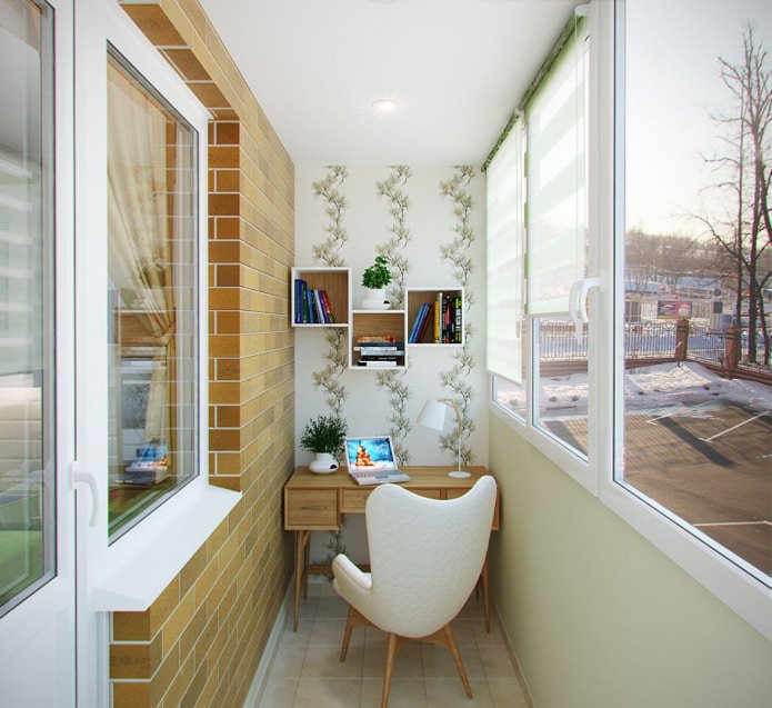 balkon z dekoracją ścienną z tapetą i cegłą
