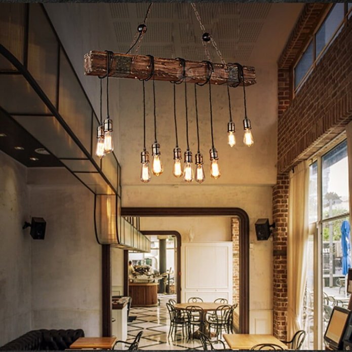 Lampa wisząca z bali w stylu loftowym