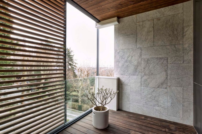 Płytki porcelanowe na loggii