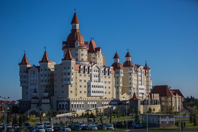 Hotel Bogatyr po południu