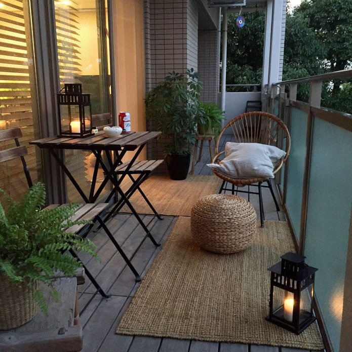otwarty balkon w nowoczesnym stylu