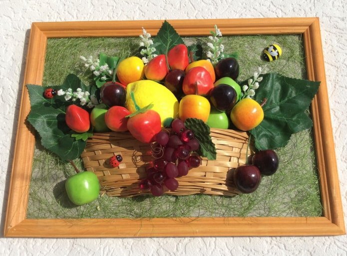 panel kuchenny z owocami