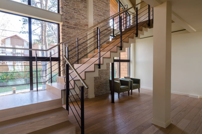 proste metalowe balustrady