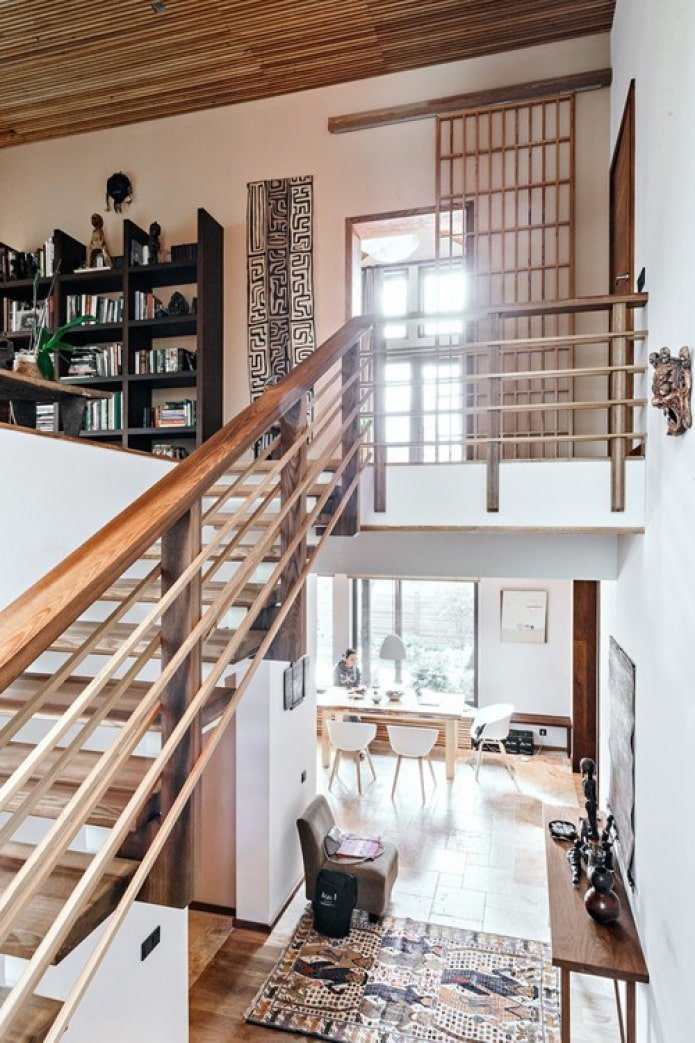 poziome drewniane balustrady