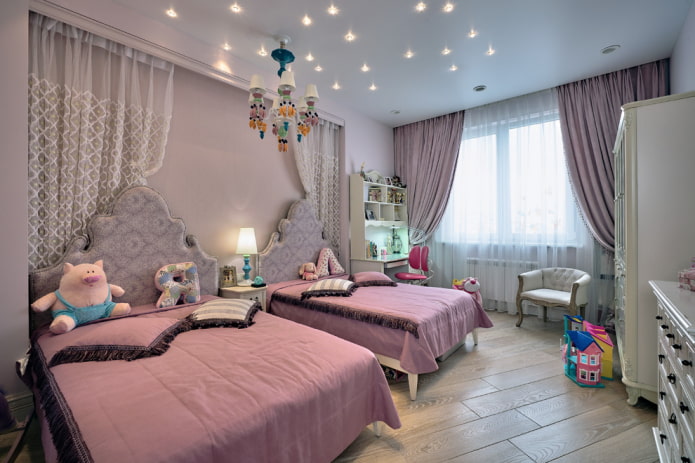 matowy sufit napinany w pokoju dziecięcym