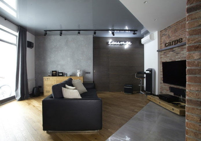 Sufit napinany w salonie