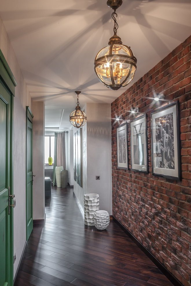 dekoracyjny projekt korytarza w stylu loft