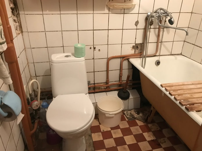 Łazienka przed