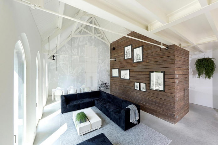 Dom w stylu Gods Loftstory w Holandii, widok z wnętrza