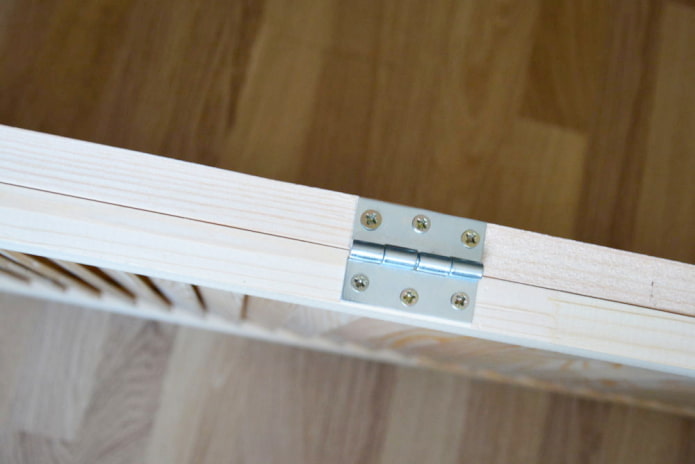 Instalowanie zawiasów