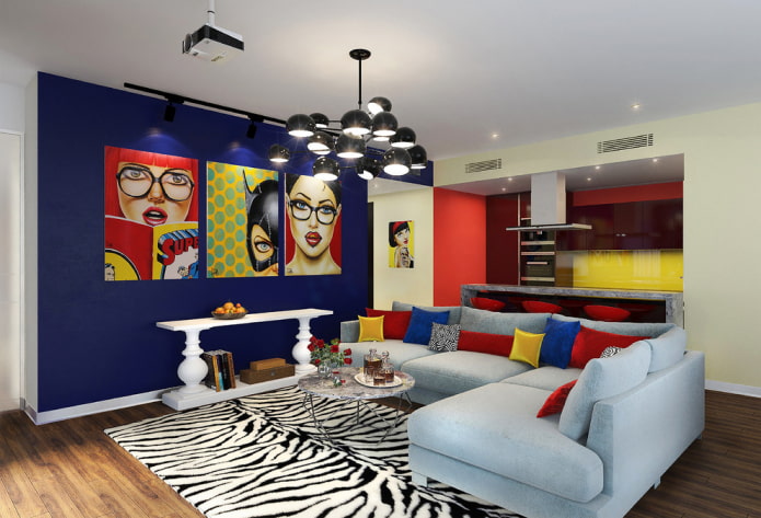 szaro-niebieska sofa we wnętrzu