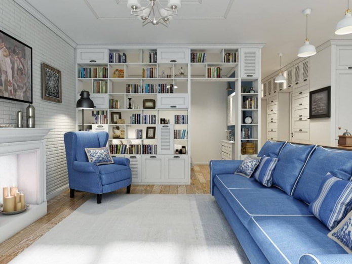 niebieska sofa w stylu prowansalskim