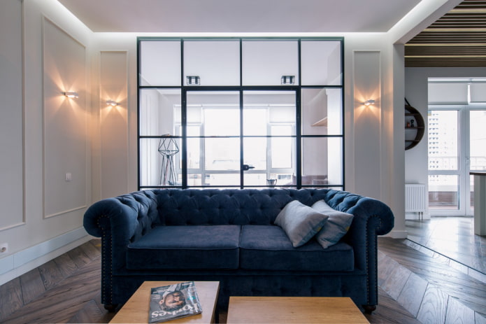 niebieska sofa chesterfield 