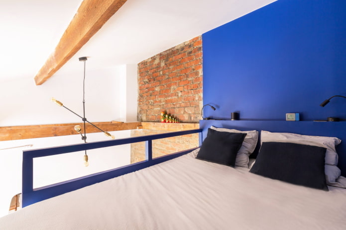 Loft w niebieskiej palecie