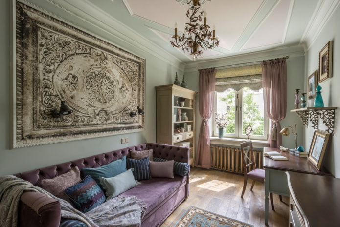 sofa we wnętrzu w stylu klasycznym