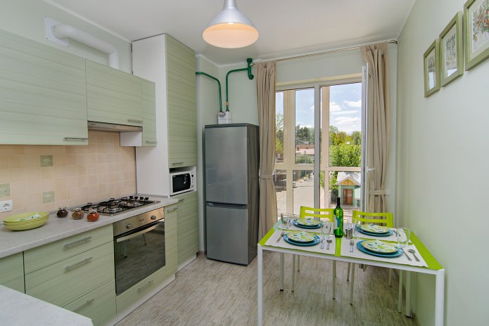 kuchnia we wnętrzu jednopokojowego mieszkania o powierzchni 42 m2.